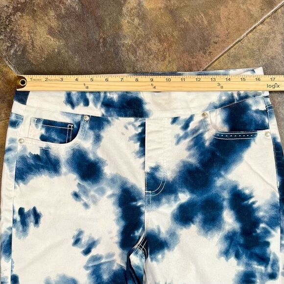 Westbound Petites High Rise Fit Capri Tye Dye Jeans 14P - Picture 2 of 8